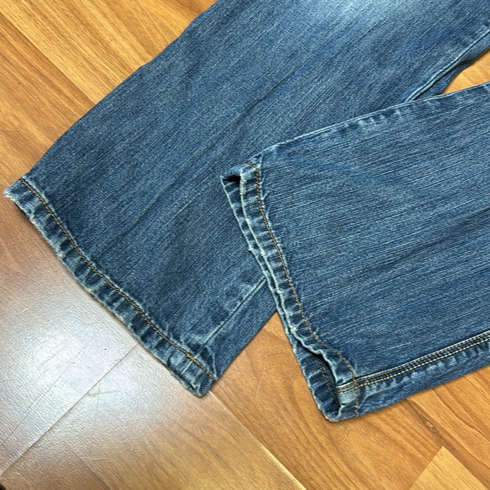 Stylish Blue Denim Jeans - Picture 10 of 14